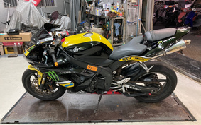 YAMAHA YZF-R1 2005 RN13