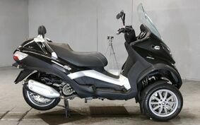 PIAGGIO MP3 250 LT M641