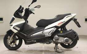 APRILIA SR MAX 300 2015