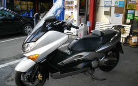 YAMAHA T-MAX 2004 SJ03