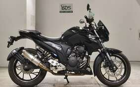 YAMAHA FZ25