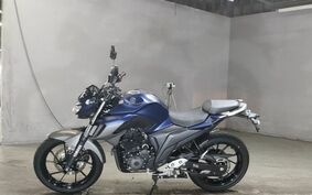 YAMAHA FZ25 不明