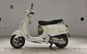 VESPA LX125