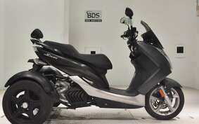 YAMAHA S-MAX TRIKE