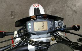 HUSQVARNA SMR250 不明