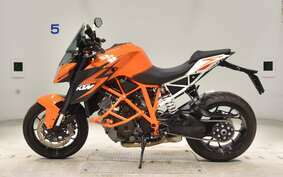 KTM 1290 SUPER DUKE R 2015 V3940