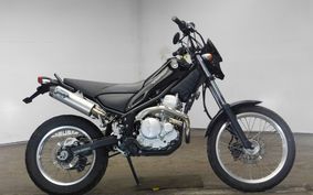 YAMAHA TRICKER DG16J