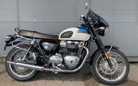 TRIUMPH BONNEVILLE T100 2017 DAD70G