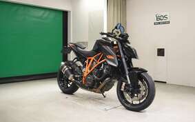 KTM 1290 SUPER DUKE R 2014 V3940