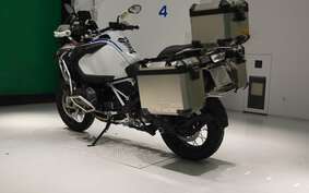 BMW R1250GS ADVENTURE 2021 0M11