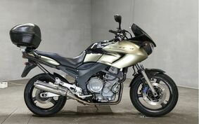 YAMAHA TDM900 2005 RN11