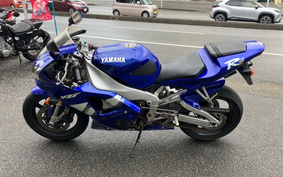 YAMAHA YZF-R1 2000 RN04