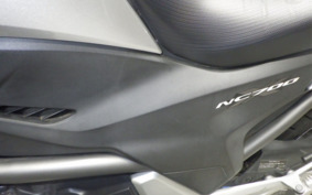 HONDA NC 700 X A 2012 RC63