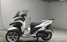 YAMAHA TRICITY 125 SE82J