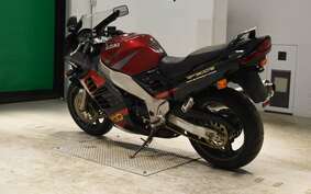 SUZUKI RF900R 2001 GT73A