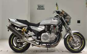 YAMAHA XJR1300 1998 RP01J