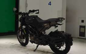 HUSQVARNA SVARTPILEN 125