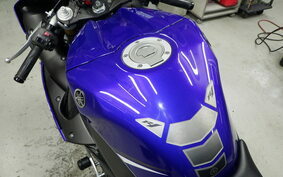 YAMAHA YZF-R1 2010