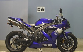 YAMAHA YZF-R1 2005 RN13