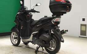 YAMAHA TRICITY 125 SE82J