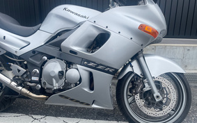 KAWASAKI ZZ-R600 2005 ZX600E