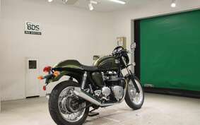 TRIUMPH THRUXTON 900 2015