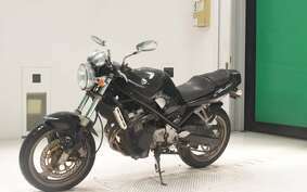 SUZUKI BANDIT 250 GJ74A