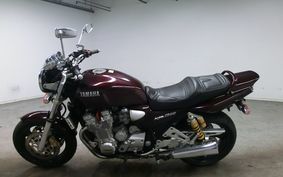 YAMAHA XJR1300 1999 RP01J