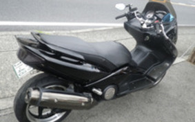 YAMAHA T-MAX 2004 SJ04J