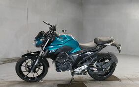 YAMAHA FZ25 RG42