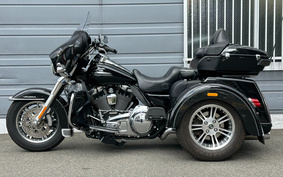 HARLEY FLHTCUTG TRIKE 2015 MAL