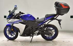 YAMAHA YZF-R25 A RG10J