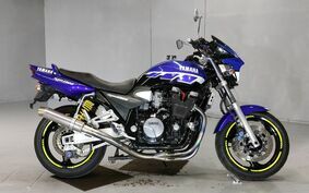 YAMAHA XJR1300 2000 RP03J