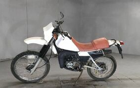 YAMAHA DT125 17F