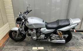 YAMAHA XJR1300 1998 RP01J