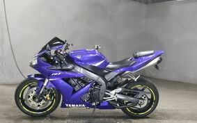 YAMAHA YZF-R1 2004 RN124