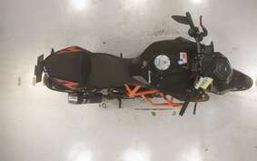 KTM 1290 SUPER DUKE R 2015 V3940