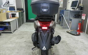 YAMAHA N-MAX SE86J