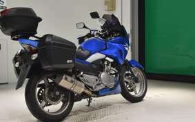 SUZUKI GSR250S