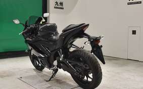 YAMAHA YZF-R3 2021 RH13J