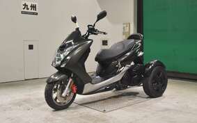 YAMAHA S-MAX TRIKE SG27