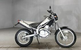 YAMAHA TRICKER DG16J