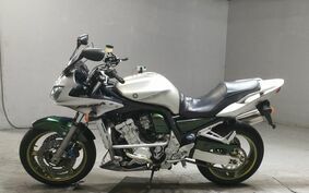 YAMAHA FZ FAZER FEATHER 2002 RN06