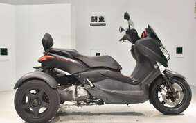 YAMAHA X-MAX 250 TRIKE SG25