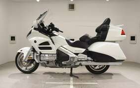 HONDA GL 1800 GOLD WING 2014 SC68