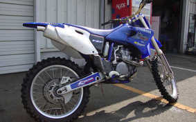 YAMAHA YZ400F CH03