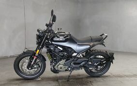 HUSQVARNA スヴァルトピレン401 2023 JUJ