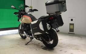 MOTO GUZZI V85 TT 2022