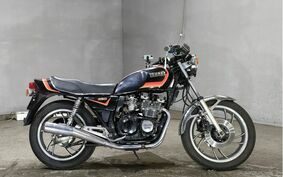 YAMAHA XJ550 4V8