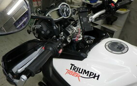 TRIUMPH TIGER 800 2014 RE15B8